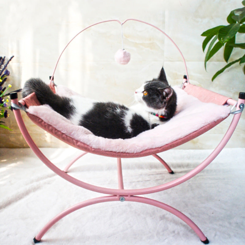 WhiskerWash CozyLounger™ – All-Season Cat Recliner Bed